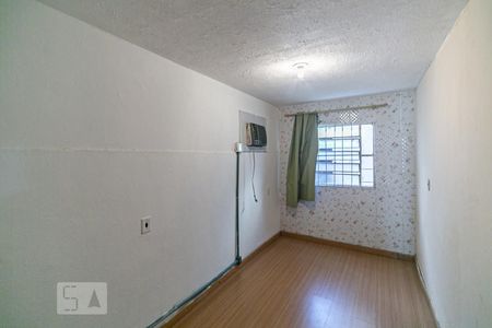 Quarto 1 de casa para alugar com 2 quartos, 50m² em Teresópolis, Porto Alegre