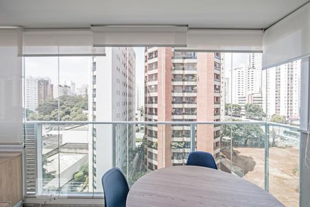  Janela com Vidro Retrátil na Varanda  de apartamento para alugar com 1 quarto, 40m² em Cidade Monções, São Paulo