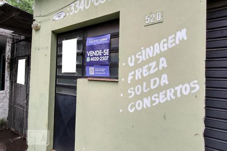 Casa à venda com 127m², 3 quartos e 2 vagasFachada 