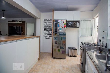 Casa à venda com 127m², 3 quartos e 2 vagasCozinha 