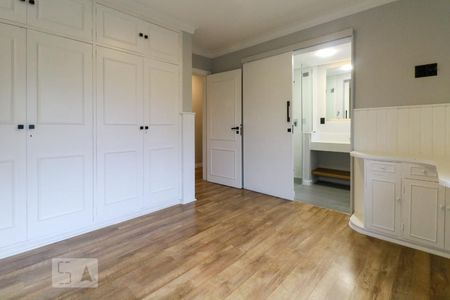 Apartamento à venda com 279m², 4 quartos e 4 vagasSuíte 2