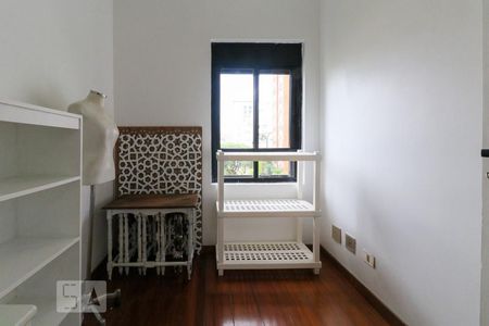 Apartamento à venda com 279m², 4 quartos e 4 vagasQuarto de serviço 1