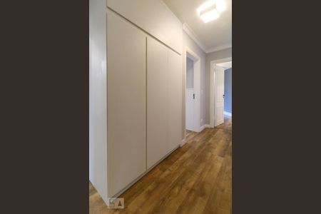 Apartamento à venda com 279m², 4 quartos e 4 vagasRoupeiro