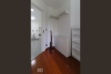 Apartamento à venda com 279m², 4 quartos e 4 vagasQuarto de serviço 1