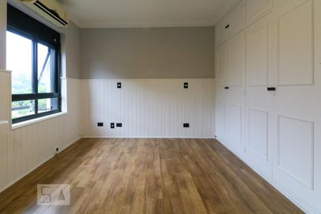 Apartamento à venda com 279m², 4 quartos e 4 vagasSuíte 2