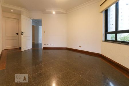 Apartamento à venda com 279m², 4 quartos e 4 vagasSala