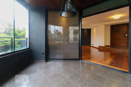 Apartamento à venda com 279m², 4 quartos e 4 vagasVaranda