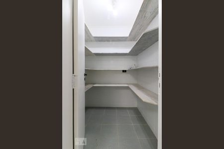 Apartamento à venda com 279m², 4 quartos e 4 vagasDespensa
