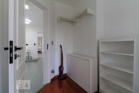 Apartamento à venda com 279m², 4 quartos e 4 vagasQuarto de serviço 1