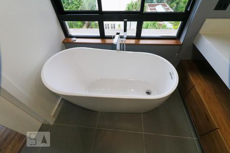 Apartamento à venda com 279m², 4 quartos e 4 vagasSuíte 3