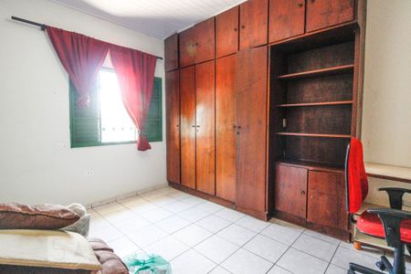 Casa para alugar com 140m², 2 quartos e 1 vagaQuarto 2