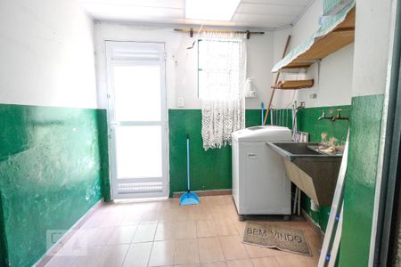 Casa para alugar com 140m², 2 quartos e 1 vagaÁrea de serviço