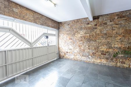 Casa à venda com 180m², 3 quartos e 2 vagas Casa à venda com 180m², 3 quartos e 2 vagasGaragem