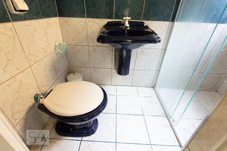 Casa à venda com 180m², 3 quartos e 2 vagas Casa à venda com 180m², 3 quartos e 2 vagasBanheiro Quarto 1 - suite