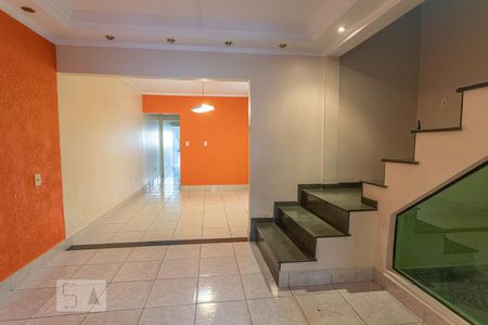 Sala 1 de casa à venda com 3 quartos, 180m² em Centro, Diadema