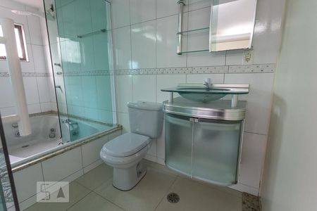 Casa à venda com 180m², 3 quartos e 2 vagas Casa à venda com 180m², 3 quartos e 2 vagasBanheiro Quarto 3 - Suíte