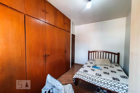 Casa para alugar com 250m², 3 quartos e 6 vagasQuarto 2