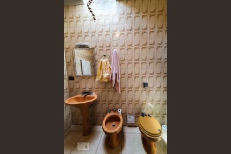 Casa para alugar com 250m², 3 quartos e 6 vagasBanheiro Suíte