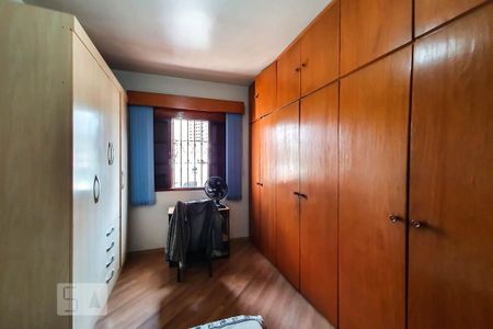 Casa para alugar com 250m², 3 quartos e 6 vagasQuarto 2