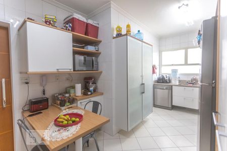 Apartamento à venda com 128m², 3 quartos e 3 vagasCozinha