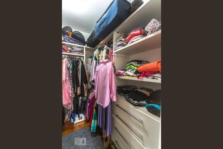 Apartamento à venda com 128m², 3 quartos e 3 vagasCloset