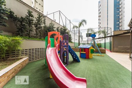 Apartamento à venda com 128m², 3 quartos e 3 vagasÁrea Comum - Playground