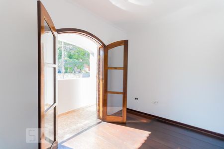 Suíte 1 de casa à venda com 4 quartos, 200m² em Vila Nhocuné, São Paulo