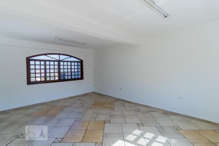 Casa à venda com 200m², 4 quartos e 4 vagas Casa à venda com 200m², 4 quartos e 4 vagasQuarto 2