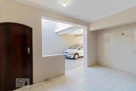 Casa à venda com 200m², 4 quartos e 4 vagas Casa à venda com 200m², 4 quartos e 4 vagasÁrea de Serviço