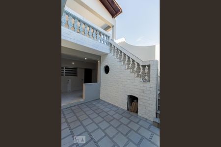 Casa à venda com 200m², 4 quartos e 4 vagas Casa à venda com 200m², 4 quartos e 4 vagasQuintal