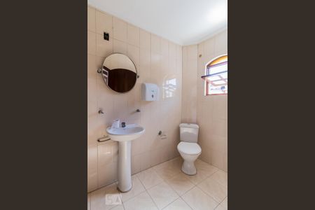 Casa à venda com 200m², 4 quartos e 4 vagas Casa à venda com 200m², 4 quartos e 4 vagasBanheiro da Suíte 1