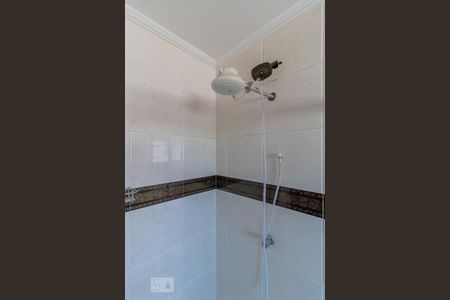 Casa à venda com 200m², 4 quartos e 4 vagas Casa à venda com 200m², 4 quartos e 4 vagasDetalhe banheiro
