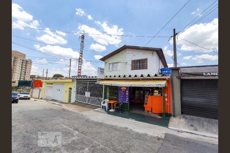 Casa à venda com 150m², 2 quartos e 2 vagasFachada