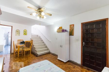 Sala de casa à venda com 2 quartos, 150m² em Parque Jabaquara, São Paulo