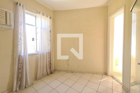 Quarto de casa para alugar com 2 quartos, 105m² em Lins de Vasconcelos, Rio de Janeiro