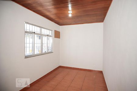 Quarto 2 de casa para alugar com 2 quartos, 70m² em Cascadura, Rio de Janeiro