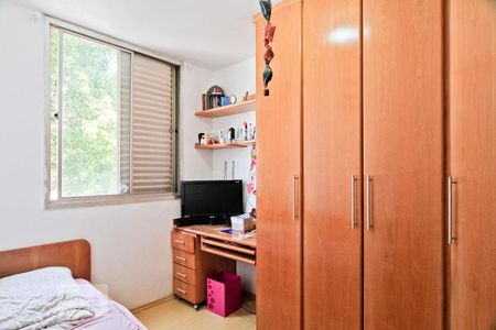 Apartamento à venda com 70m², 3 quartos e 1 vagaQuarto 2