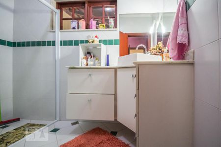 Casa à venda com 480m², 4 quartos e 9 vagasBanheiro da Suíte 3