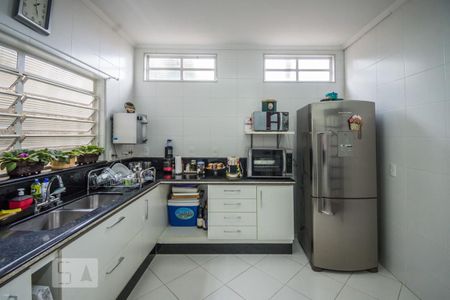Casa à venda com 480m², 4 quartos e 9 vagasCozinha