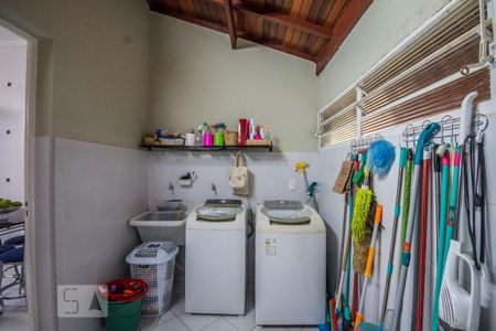 Casa à venda com 480m², 4 quartos e 9 vagasÁrea de Serviço