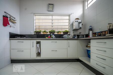 Casa à venda com 480m², 4 quartos e 9 vagasCozinha