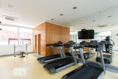 Studio para alugar com 38m², 1 quarto e 1 vaga Studio para alugar com 38m², 1 quarto e 1 vagaAcademia