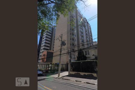 Studio para alugar com 38m², 1 quarto e 1 vaga Studio para alugar com 38m², 1 quarto e 1 vagaFachada