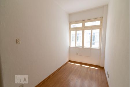 Apartamento à venda com 53m², 1 quarto e sem vagaSala