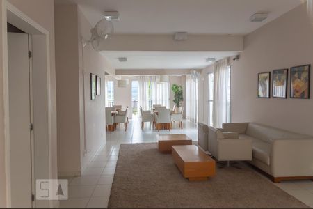 Apartamento à venda com 45m², 2 quartos e 1 vaga Apartamento à venda com 45m², 2 quartos e 1 vagaÁrea Comum