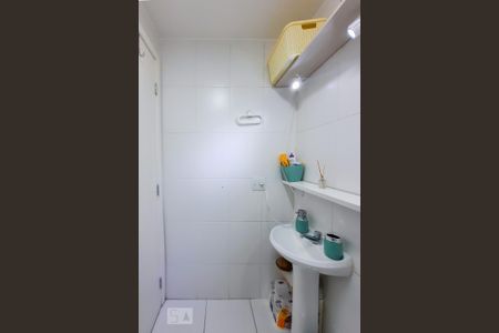 Apartamento à venda com 45m², 2 quartos e 1 vaga Apartamento à venda com 45m², 2 quartos e 1 vagaBanheiro