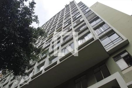 Apartamento à venda com 65m², 1 quarto e sem vagaFachada