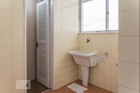 Apartamento à venda com 70m², 2 quartos e 1 vaga Apartamento à venda com 70m², 2 quartos e 1 vagaÁrea de Serviço