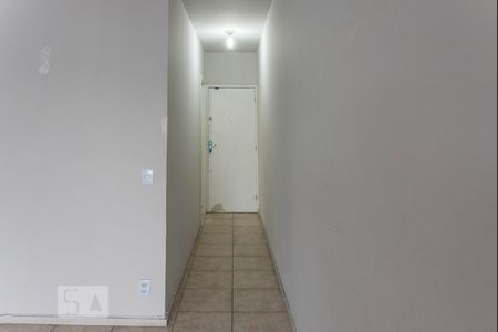 Corredor de entrada de apartamento para alugar com 2 quartos, 70m² em São Francisco Xavier, Rio de Janeiro