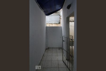 Casa para alugar com 75m², 2 quartos e sem vagaQuintal